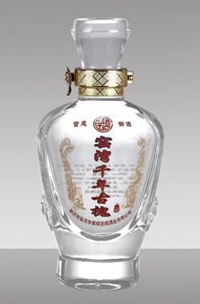 山东晶玻集团提供多种玻璃瓶的生产